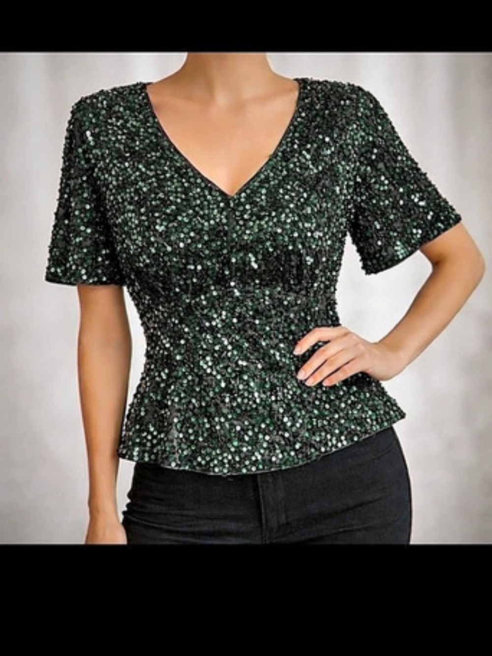 Nanette Lepore Sequin V-Neck Blouse in Black & Green Size Small Like New